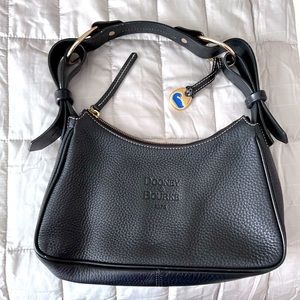 Black Dooney & Bourke leather purse